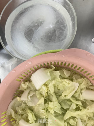 牛丸粉丝汤的做法步骤：3