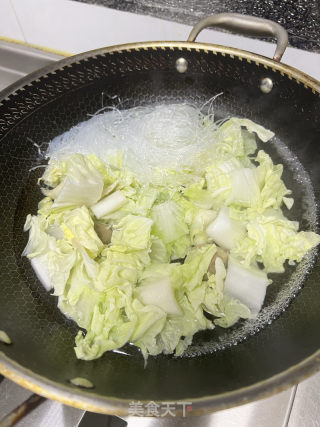 牛丸粉丝汤的做法步骤：4