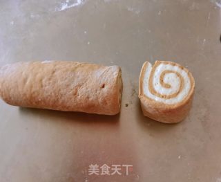 可可双色面卷的做法步骤：12