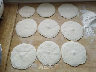 韭香素馅包子的做法步骤：15