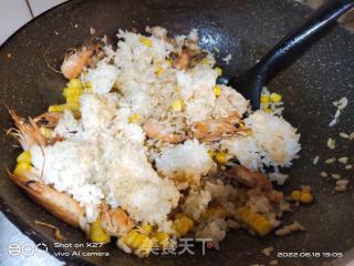 虾头玉米炒饭的做法步骤：4