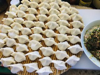 韭苔大肉水饺的做法步骤：9