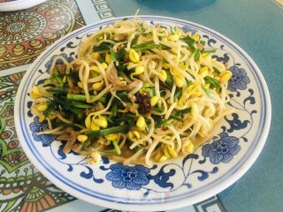 黄豆芽炒牛肉的做法