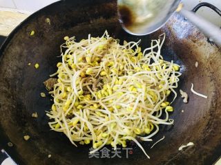 黄豆芽炒牛肉的做法步骤：5