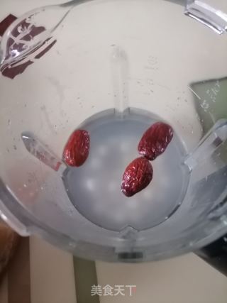 莲子红枣羹的做法步骤：2