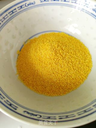 小米粥的做法步骤：1