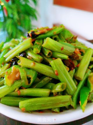 炒空心菜梗的做法步骤：8