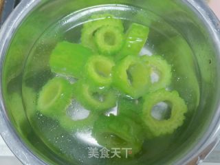 苦瓜酿肉的做法步骤：4