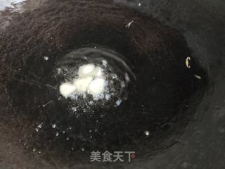 青椒白玉菇炒鸡蛋的做法步骤：5