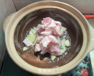 咸菜笋干猪肉煲的做法步骤：5