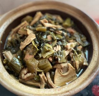 咸菜笋干猪肉煲的做法步骤：22