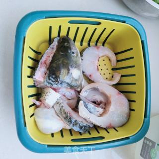 红烧草鱼块的做法步骤：1