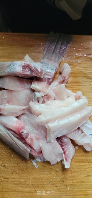 黄豆酱蒸脆肉鲩的做法步骤：2
