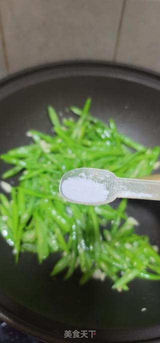 清炒四季豆丝的做法步骤：6