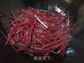 清炒甜菜头的做法步骤：2