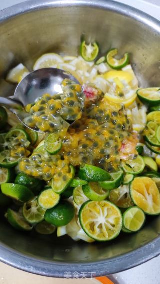 百香果柠檬茶的做法步骤：5