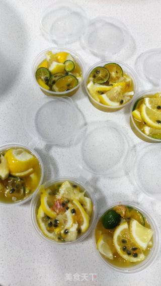 百香果柠檬茶的做法步骤：9