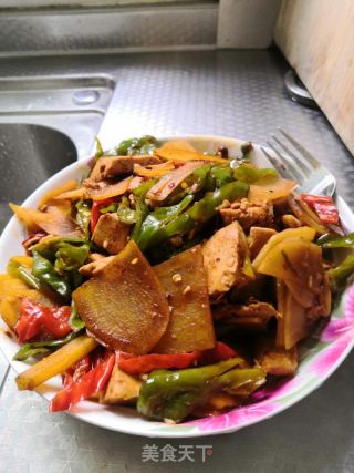 土豆青椒炒豆腐的做法步骤：6