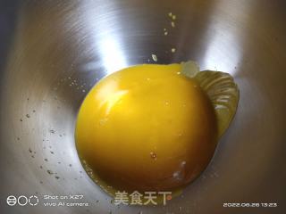 南瓜蛋黄瓜子面包的做法步骤：1