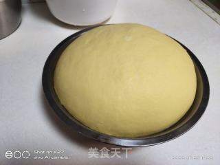 南瓜蛋黄瓜子面包的做法步骤：6