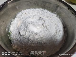 菠菜馒头的做法步骤：2