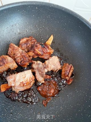 土豆豆角焖排骨的做法步骤：3