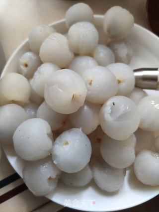 夏日红酒荔枝饮的做法步骤：2