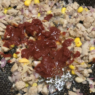 免发面版披萨的做法步骤：9