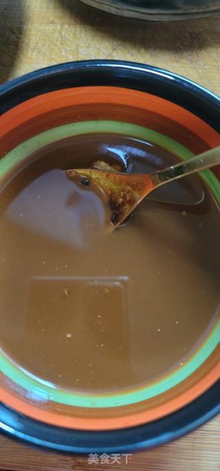 啫啫粉肠瘦肉的做法步骤：5