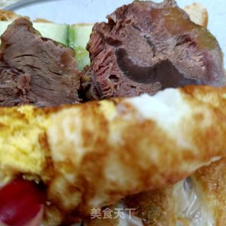 牛肉黄瓜三明治的做法步骤：8