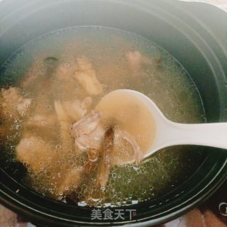 羊肚菇老鸭汤的做法步骤：11