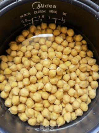 解馋鹰嘴豆的做法步骤：1
