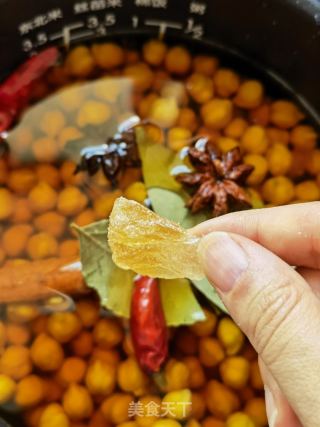 解馋鹰嘴豆的做法步骤：5