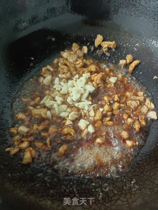毛豆子炒肉的做法步骤：4
