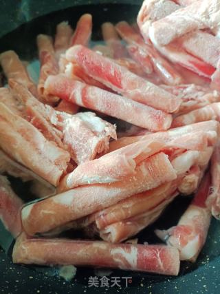 凉拌黄瓜羊肉卷的做法步骤：1
