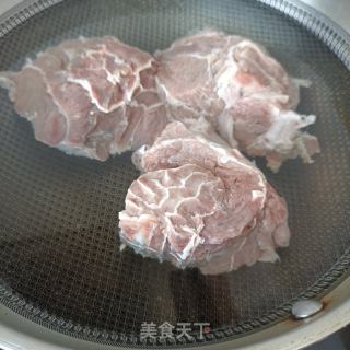 清炖牛腱子的做法步骤：1