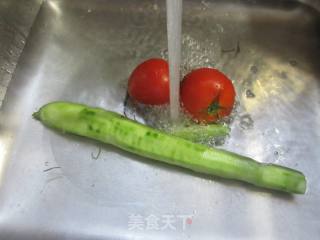 番茄炒棱角丝瓜的做法步骤：2