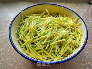 南瓜土豆麦饼的做法步骤：1