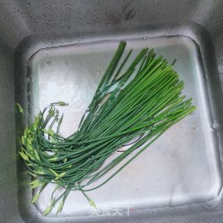 韭苔炒肉丝的做法步骤：1