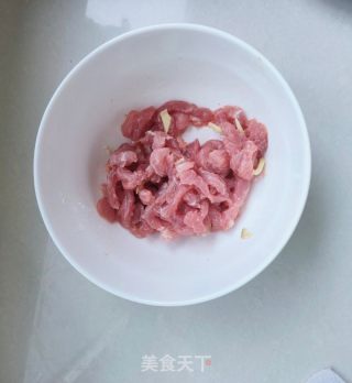韭苔炒肉丝的做法步骤：3