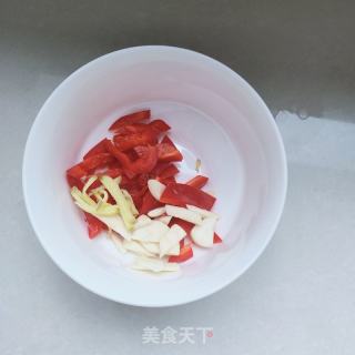 韭苔炒肉丝的做法步骤：4