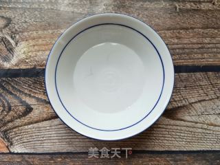 酸辣荷包蛋的做法步骤：2