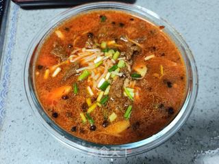 水煮牛肉片的做法步骤：11