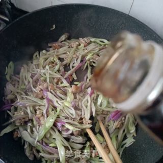 肉沫炒紫芸豆的做法步骤：8