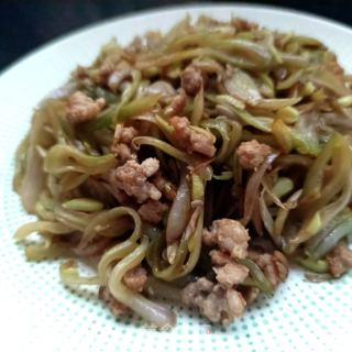 肉沫炒紫芸豆的做法步骤：10