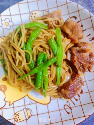 排骨豆角焖面的做法