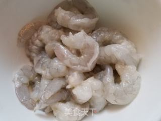 韭黄虾仁炒蛋的做法步骤：3