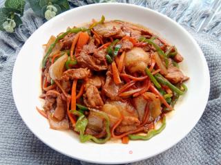 青椒胡萝卜炒肉的做法步骤：9