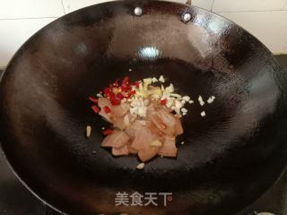 香干芹菜炒回锅肉的做法步骤：4