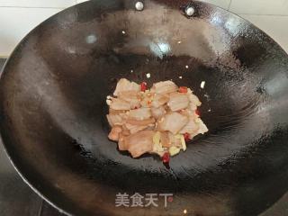 香干芹菜炒回锅肉的做法步骤：5